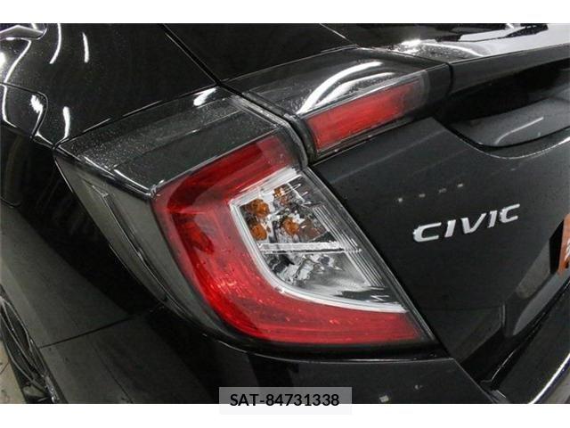 Honda CIVIC 2019-08 8848477-17
