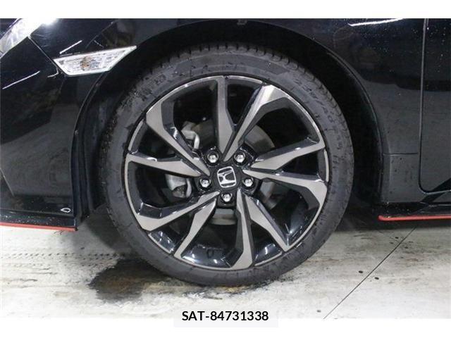 Honda CIVIC 2019-08 8848477-23