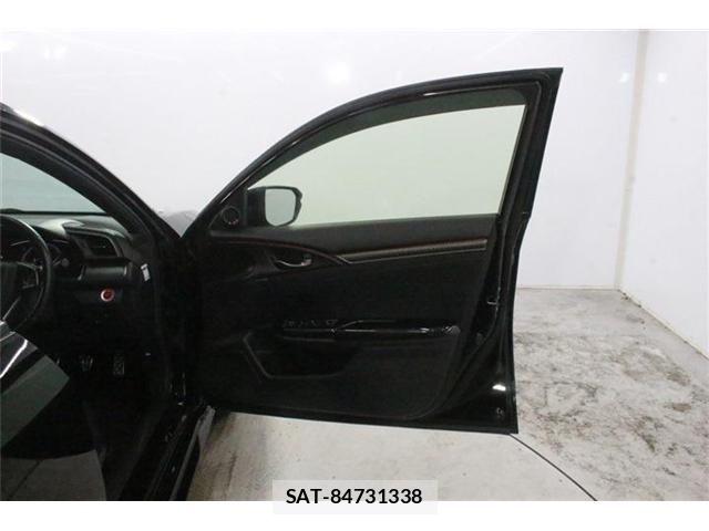 Honda CIVIC 2019-08 8848477-29