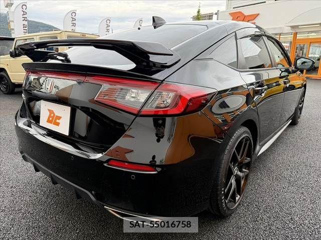 Honda CIVIC 2022-05 8848069-14