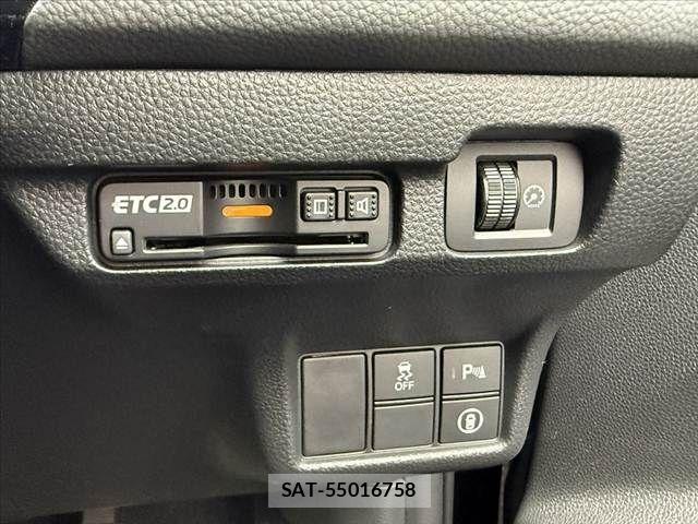 Honda CIVIC 2022-05 8848069-27