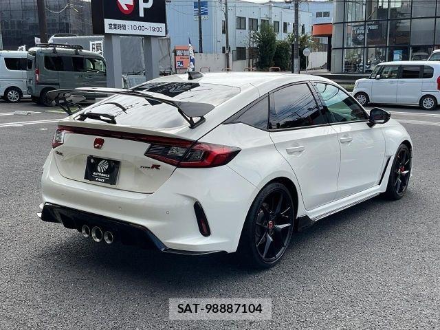 Honda CIVIC 2026-01 8870640-7