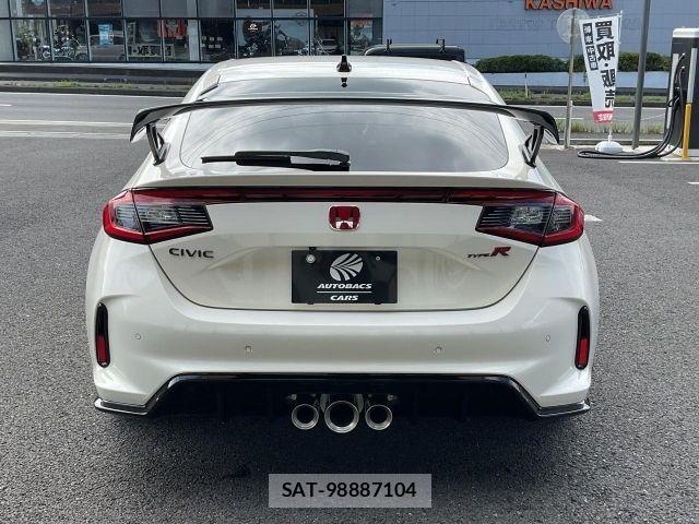 Honda CIVIC 2026-01 8870640-8