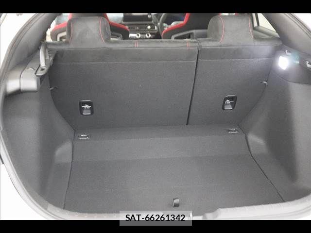 Honda CIVIC 2024-02 8870643-13