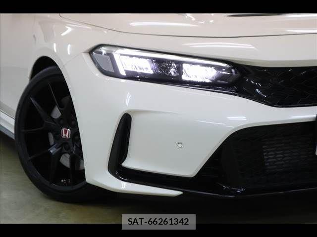 Honda CIVIC 2024-02 8870643-22