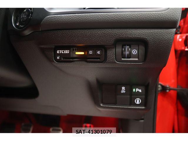 Honda CIVIC 2026-01 8870642-16