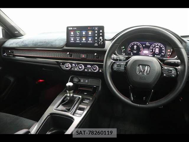 Honda CIVIC 2024-11 8870646-1