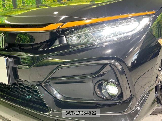 Honda CIVIC 2020-11 8870645-11