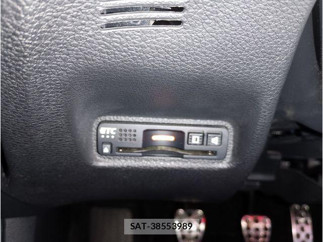 Honda CIVIC 2019-06 8870648-15