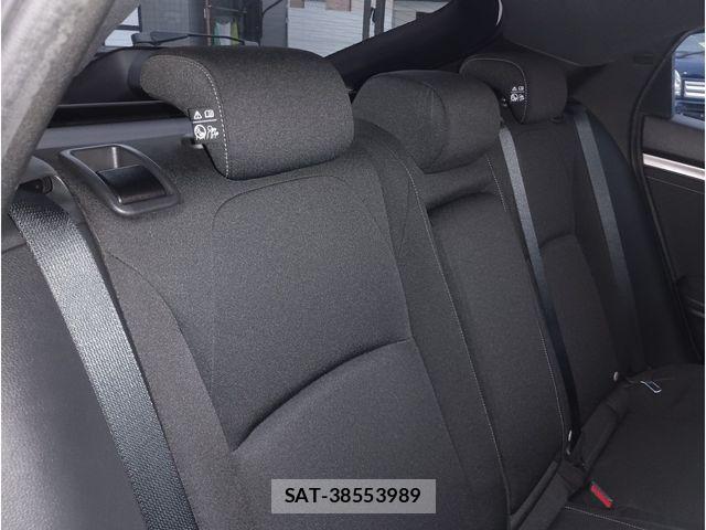 Honda CIVIC 2019-06 8870648-20