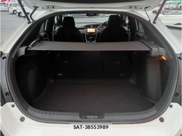 Honda CIVIC 2019-06 8870648-22