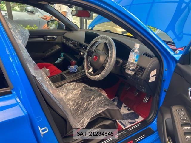 Honda CIVIC 2024-04 8879108-10