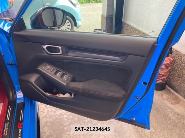 Honda CIVIC 2024-04 8879108-11