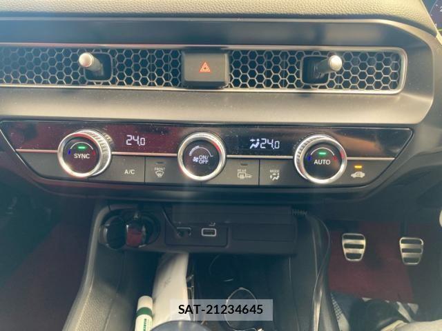 Honda CIVIC 2024-04 8879108-15