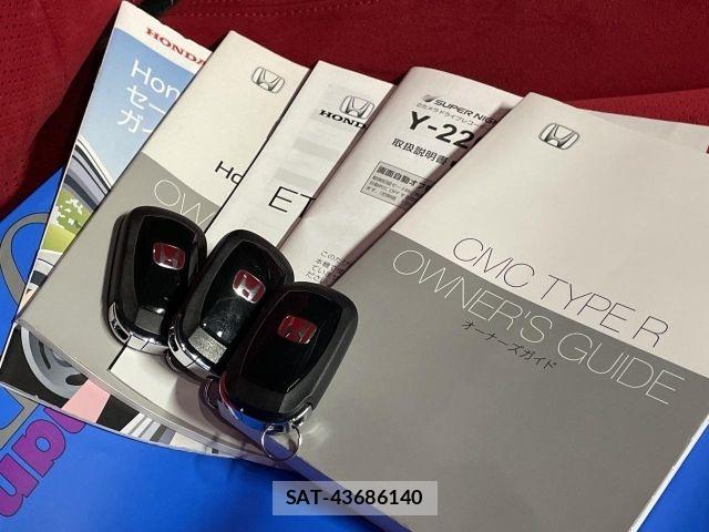 Honda CIVIC 2024-01 8879109-26