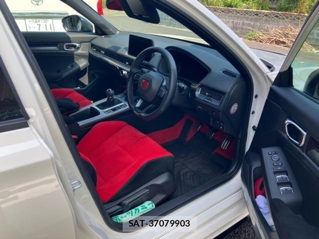 Honda CIVIC 2024-10 8879110-13