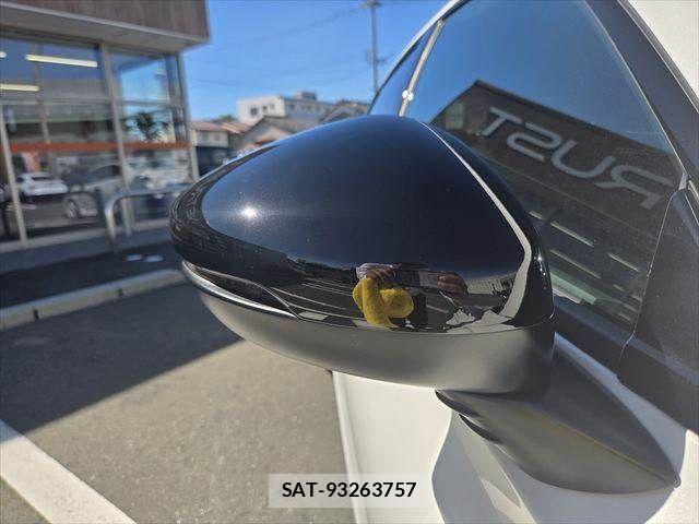 Honda CIVIC 2024-03 8883420-18
