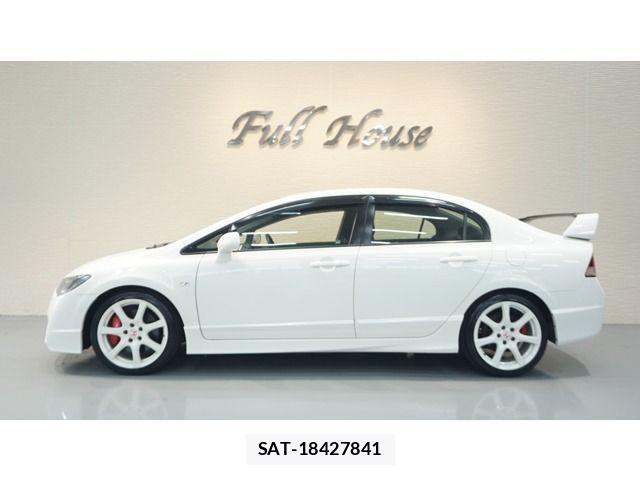 Honda CIVIC 2010-08 1608535-0