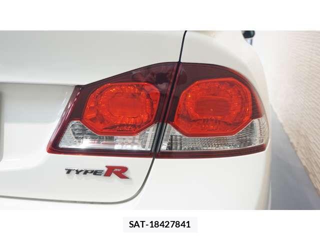 Honda CIVIC 2010-08 1608535-11