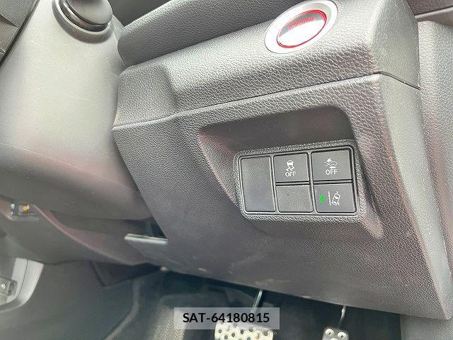 Honda CIVIC 2018-01 6690949-21