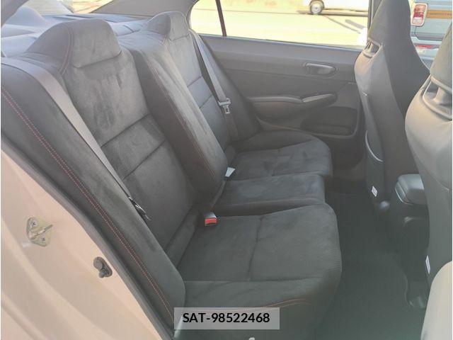 Honda CIVIC 2007-06 6814216-11