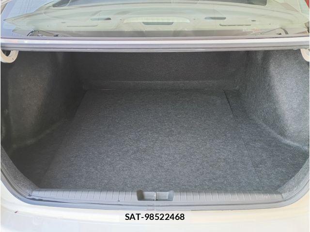 Honda CIVIC 2007-06 6814216-17