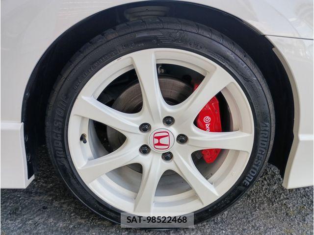 Honda CIVIC 2007-06 6814216-18