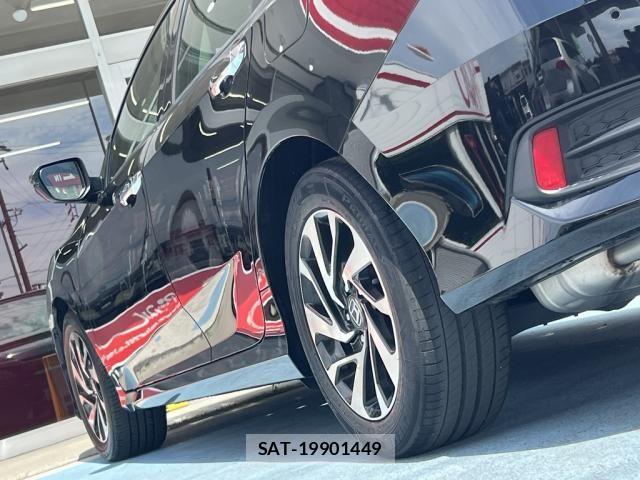 Honda CIVIC 2018-06 7057923-13