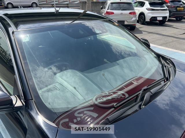 Honda CIVIC 2018-06 7057923-14