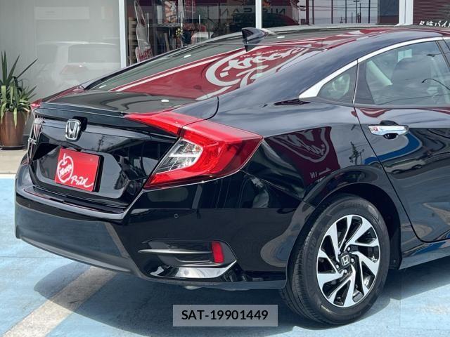 Honda CIVIC 2018-06 7057923-8