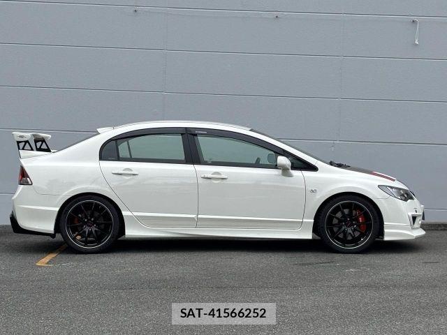 Honda CIVIC 2007-05 7357178-17