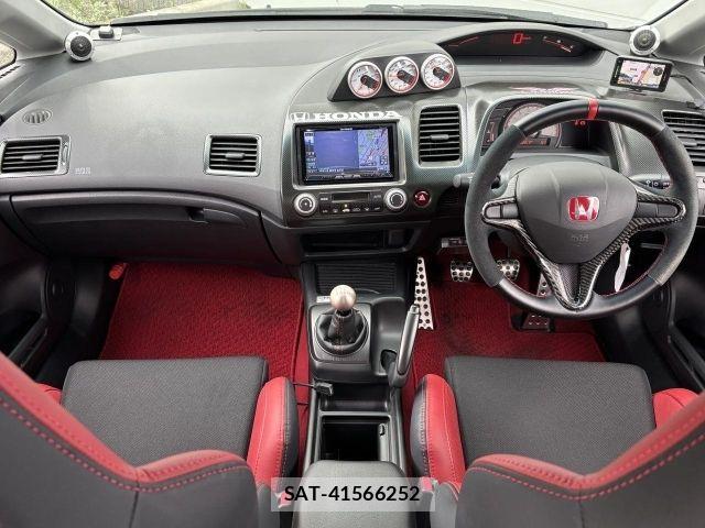 Honda CIVIC 2007-05 7357178-1