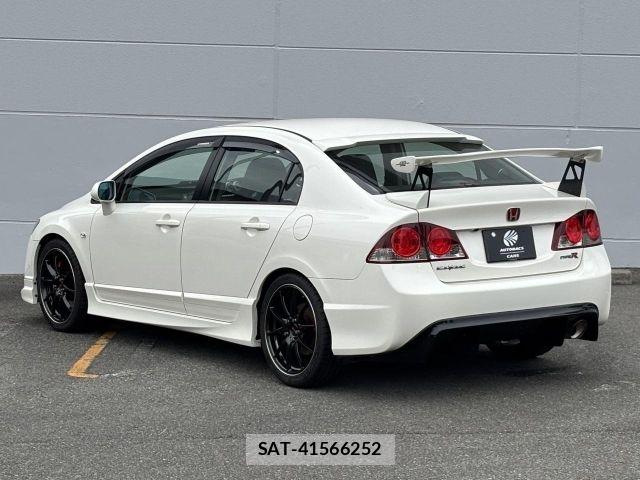 Honda CIVIC 2007-05 7357178-19