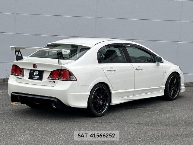 Honda CIVIC 2007-05 7357178-2
