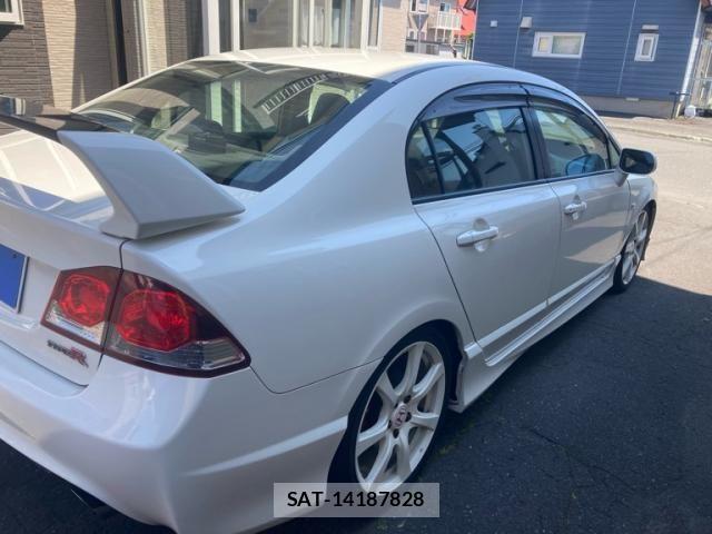 Honda CIVIC 2009-04 7615545-6