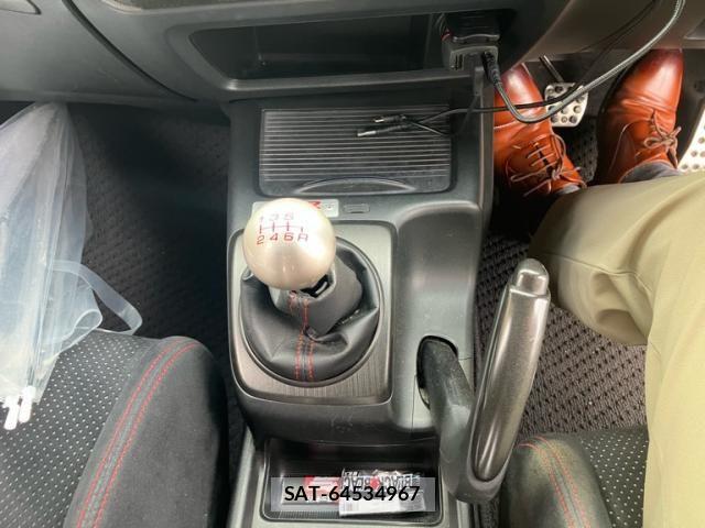 Honda CIVIC 2007-09 7783514-16