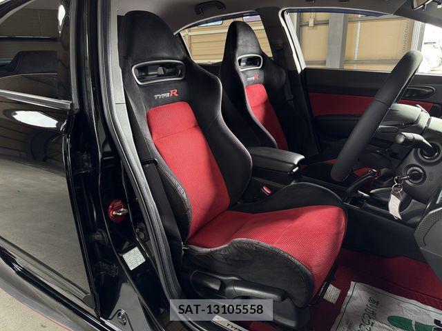Honda CIVIC 2008-10 8411651-9