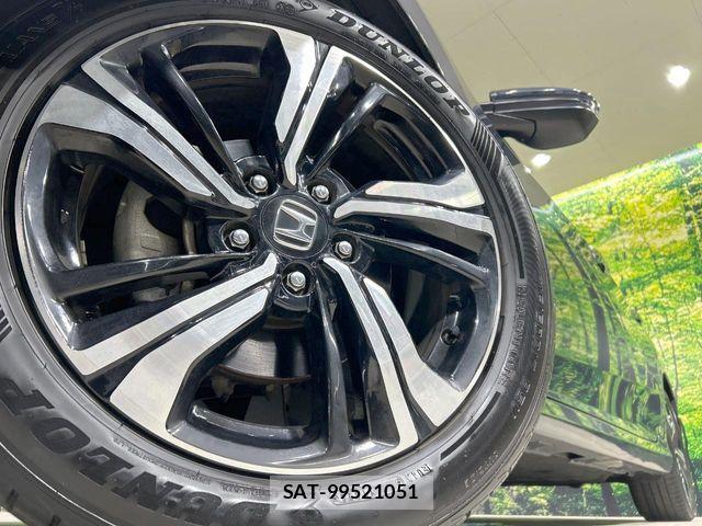 Honda CIVIC 2017-11 8665954-12