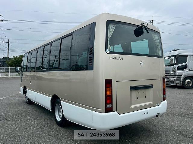 Nissan CIVILIAN BUS 2004-06 1050798-7