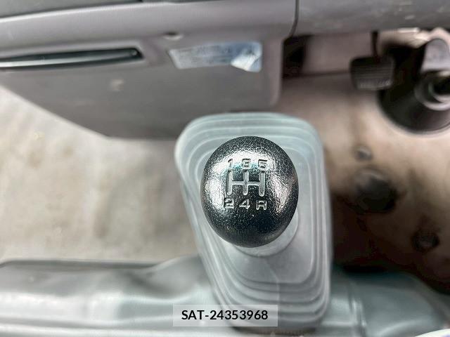 Nissan CIVILIAN BUS 2004-06 1050798-16