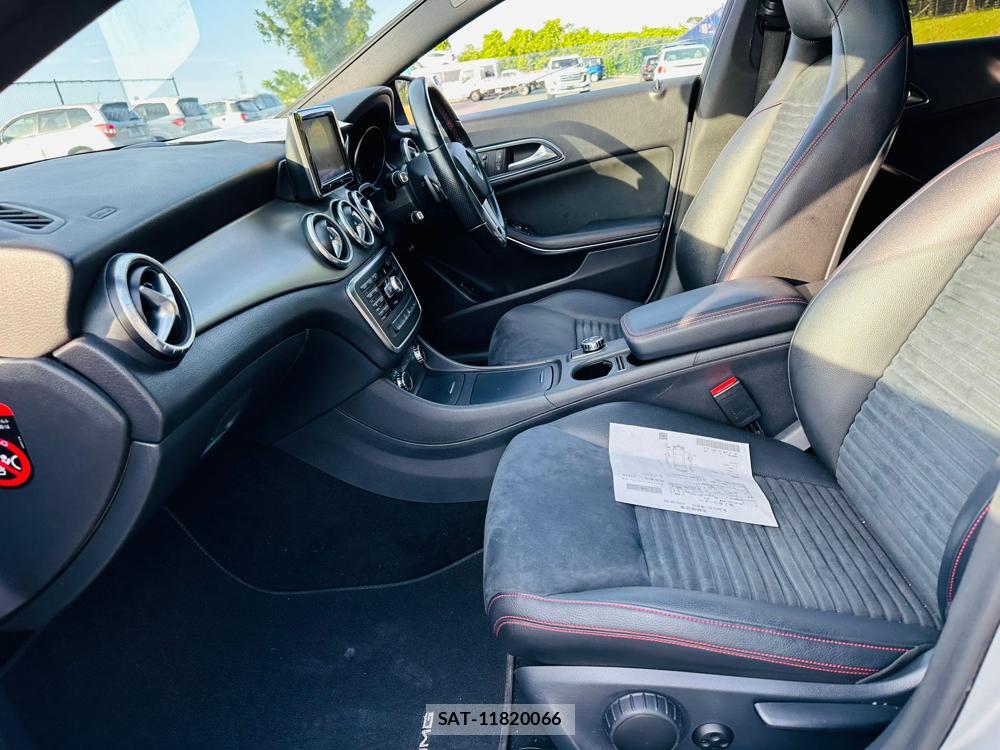 Mercedes Benz CLA-CLASS 2013-09 7228130-10