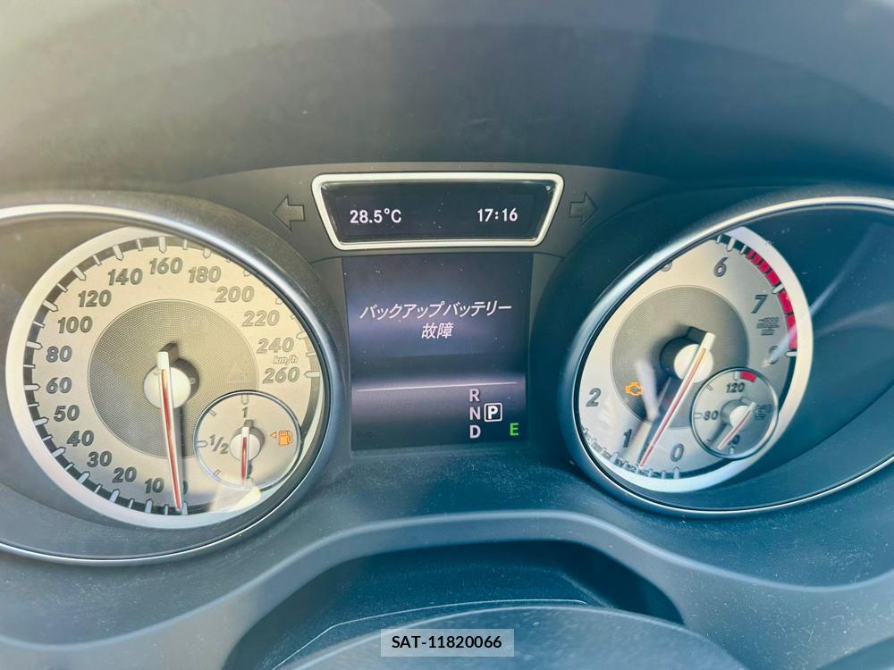 Mercedes Benz CLA-CLASS 2013-09 7228130-15