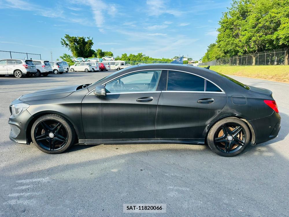 Mercedes Benz CLA-CLASS 2013-09 7228130-1