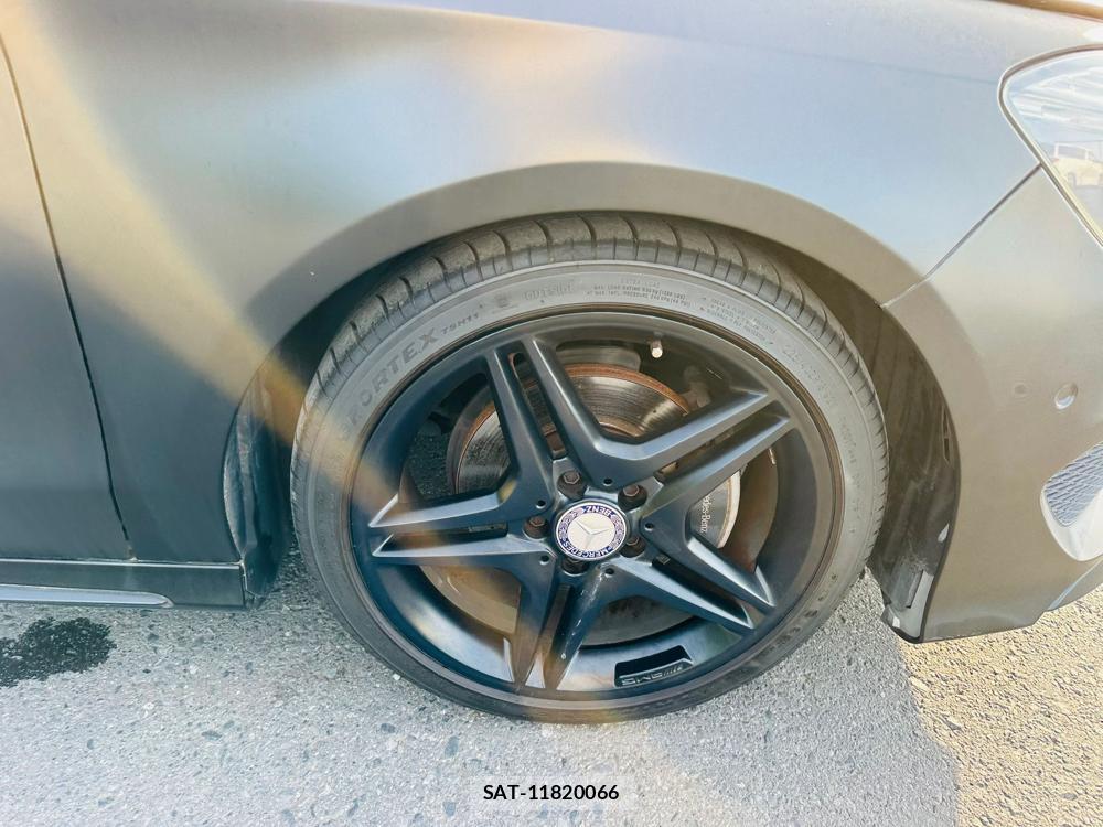 Mercedes Benz CLA-CLASS 2013-09 7228130-27