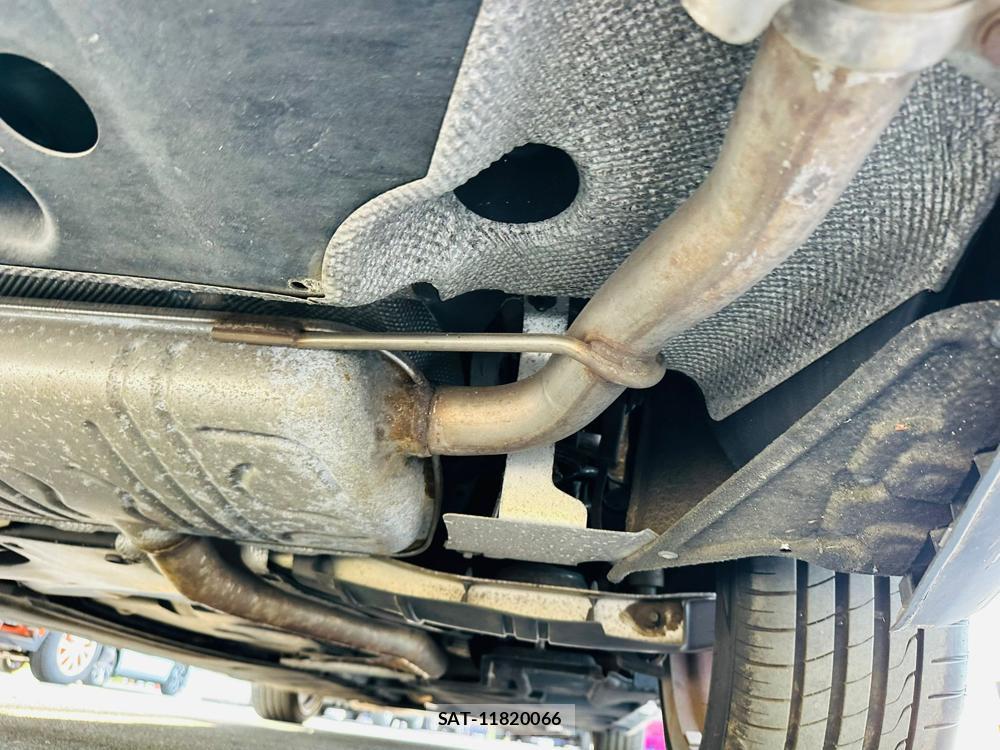 Mercedes Benz CLA-CLASS 2013-09 7228130-35