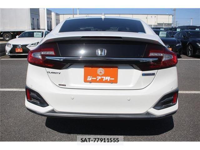Honda CLARITY PHEV 2018-07 4174958-9