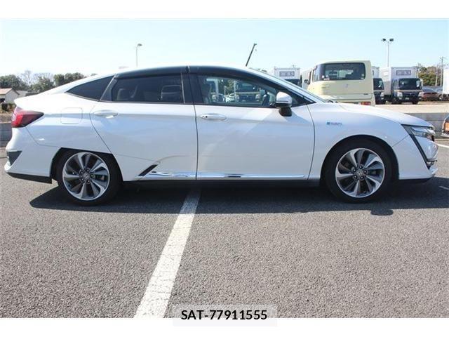 Honda CLARITY PHEV 2018-07 4174958-10