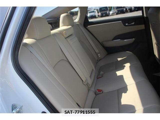 Honda CLARITY PHEV 2018-07 4174958-20