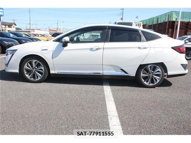 Honda CLARITY PHEV 2018-07 4174958-8