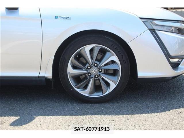 Honda CLARITY PHEV 2018-07 8129402-15
